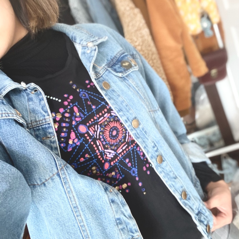 Lucky Lotas women’s black T-shirt with beading